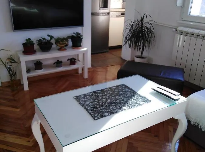 Petra شقة نوفي ساد